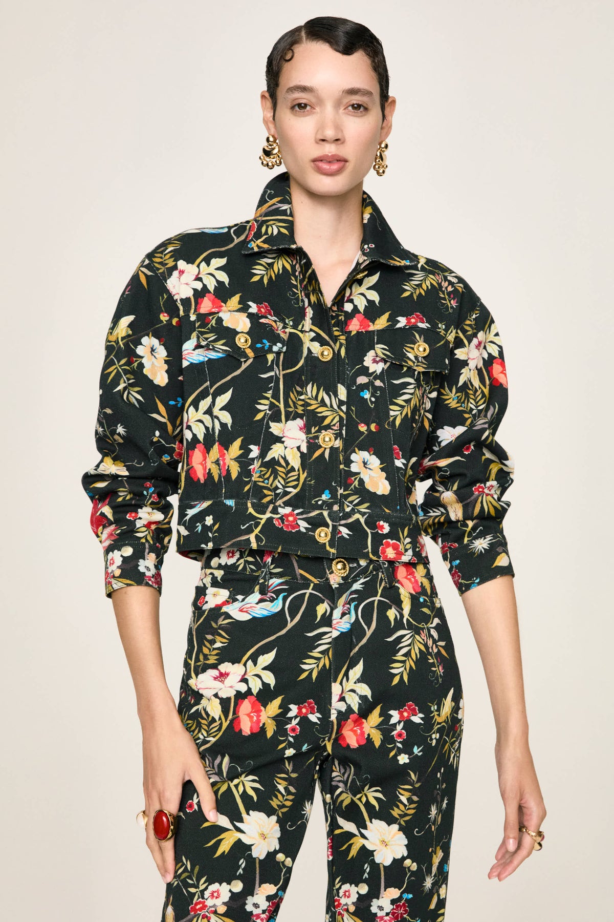 Veste Loba Notturno portée avec le jean Vuelo Notturno